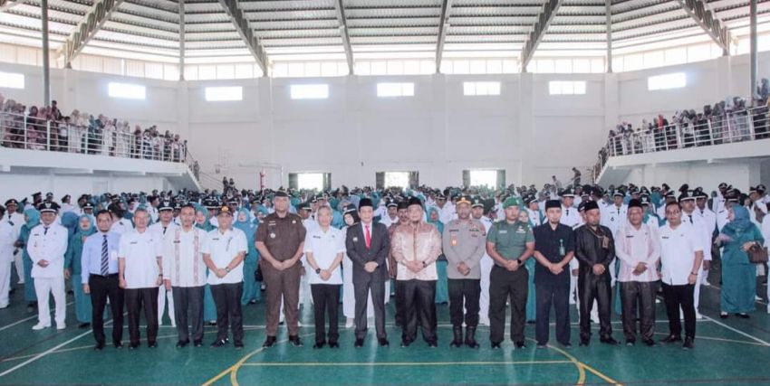 Jabatan Diperpanjang, Pj Bupati Palas Kukuhkan 296 Kades