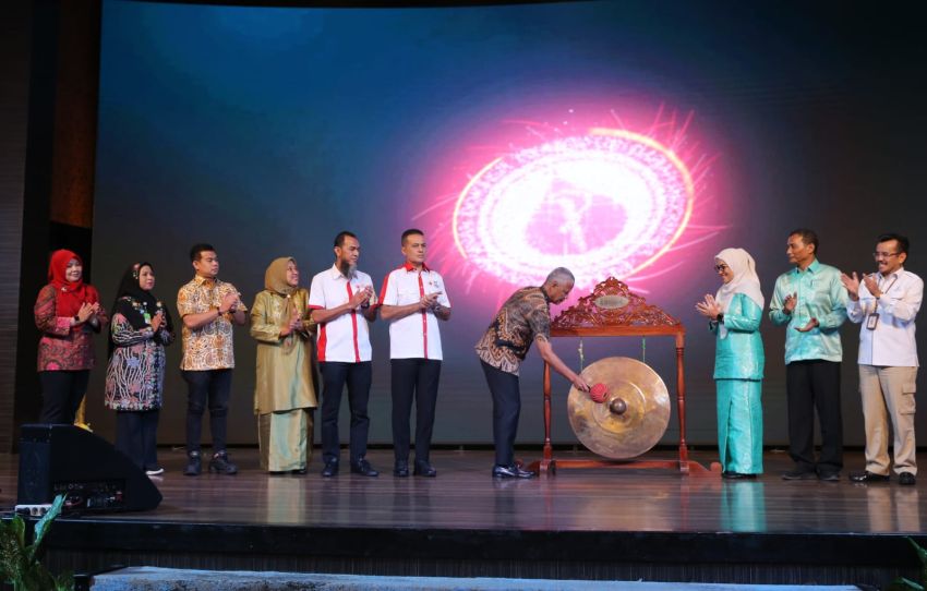 Hadiri Pertemuan Ilmiah PDTDI, Ijeck: Partisipasi Masyarakat Tentukan Ketersediaan Darah