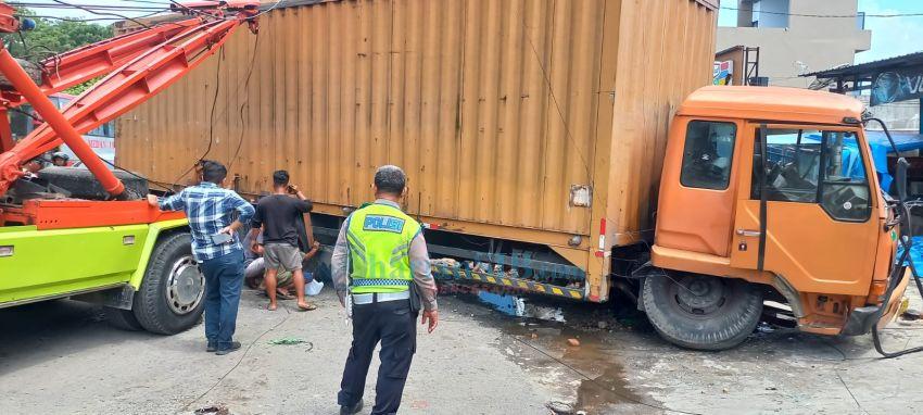 Proses Evakuasi Lama, Kemacetan Mengular di Jalan AH Nasution Medan