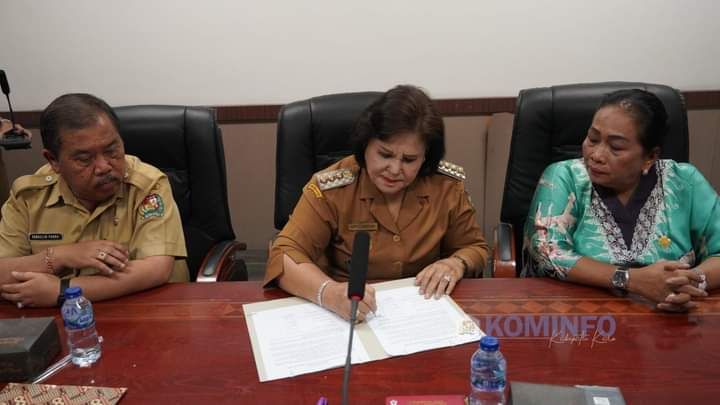 Bupati Karo Tandatangani Pakta Integritas Pelaksanaan APBD 2024 dan Penyusunan APBD 2025