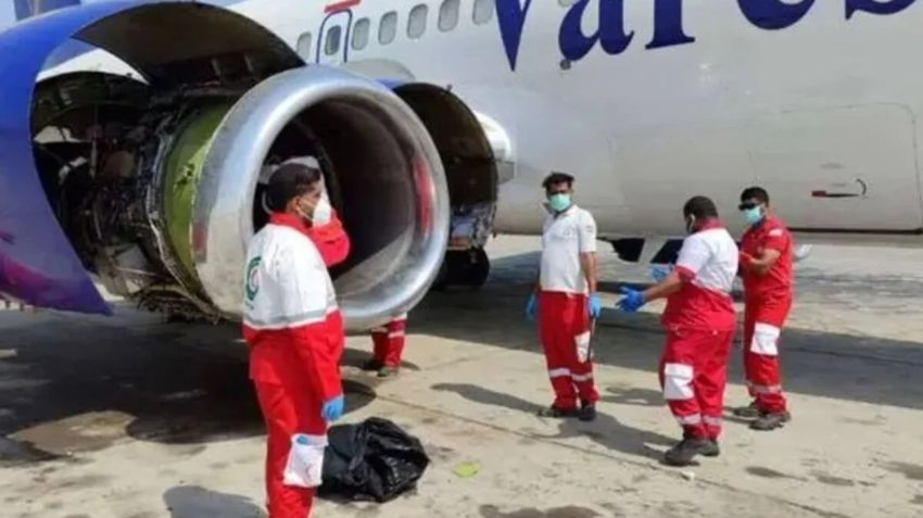 Mekanik Tewas Tersedot Mesin Boeing 737 di Bandara Iran
