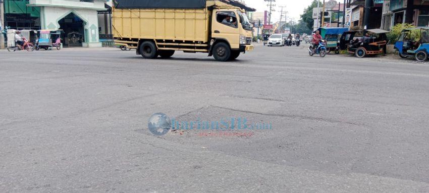 Jalinsum Simpang Rambung Tebingtinggi Kembali Rusak