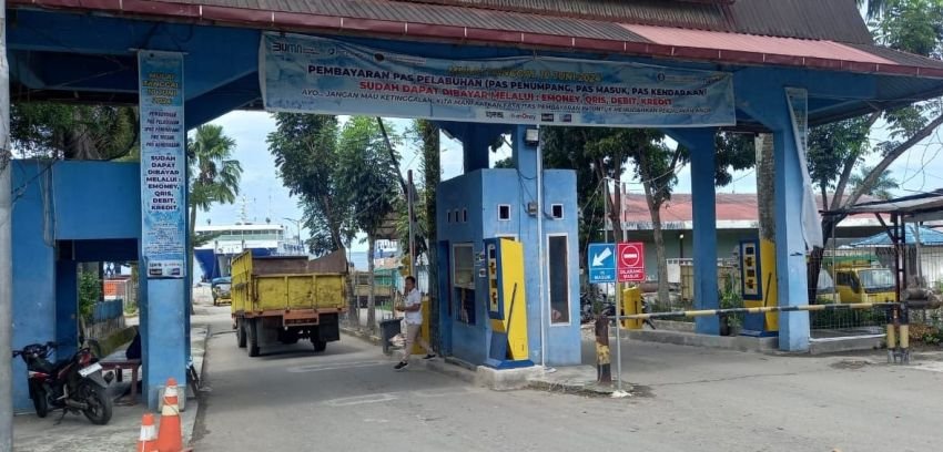 Pelindo Perluas Penerapan Gerbang Masuk Otomatis ke Pelabuhan