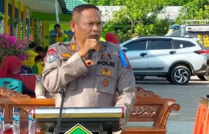 Kasat Binmas AKP RS Nainggolan Gelar Penyuluhan di Sekolah MTSN 1 Palas
