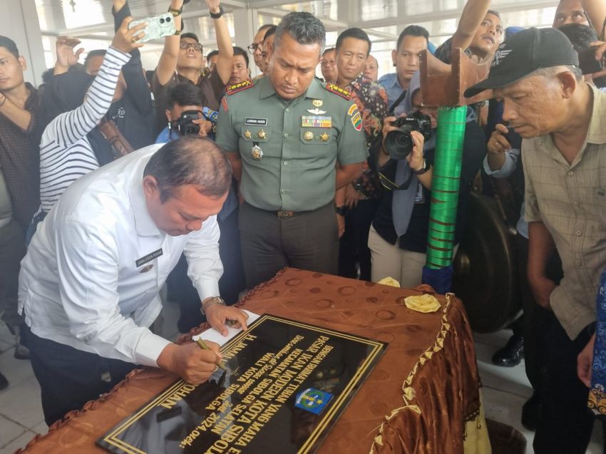 Wali Kota Sibolga Resmikan Pasar Ikan Modern