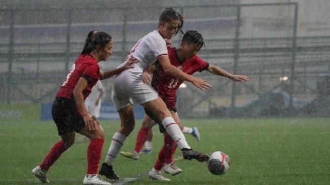 Timnas Putri Indonesia Kalah 1-4 dari Hong Kong