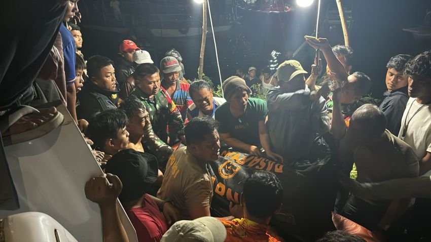 Mobil Terjun ke Danau Toba di Tongging, Kepala Desa Soping Dinyatakan Tewas