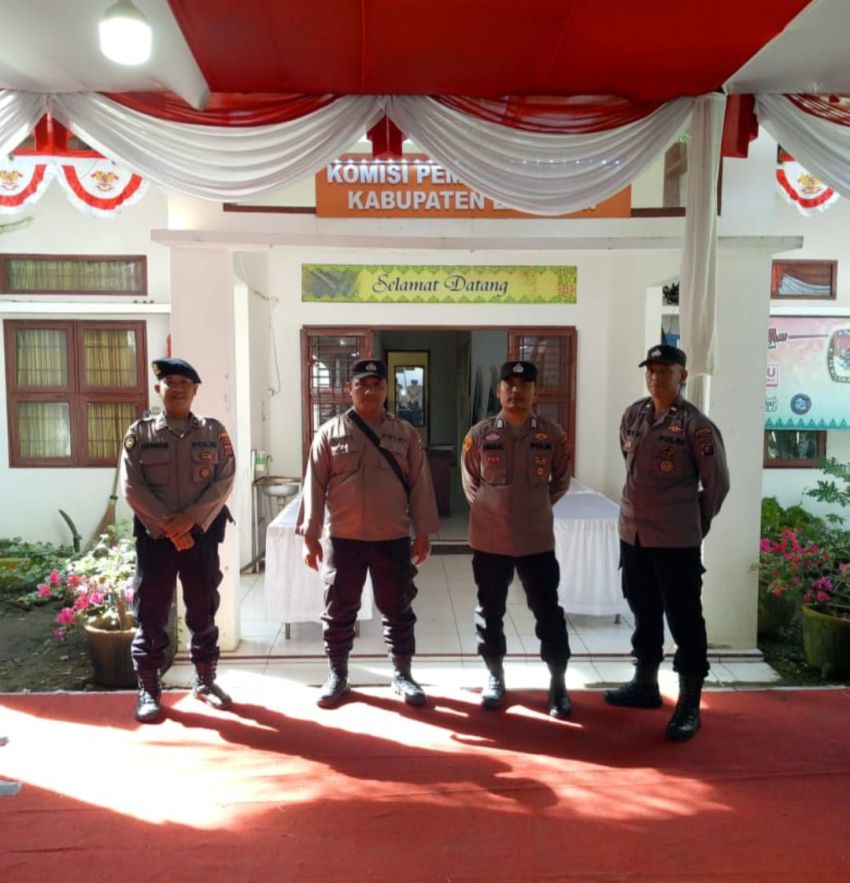 Polres langkat Laksanakan Pengamanan Pendaftaran Paslon Bupati dan Wakil Bupati