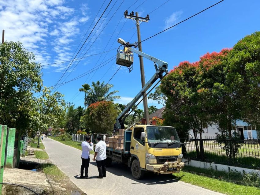 Lampu Jalan Menuju Lapas Barus Dipasang