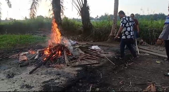 Polsek Sunggal Kembali Bakar Barak Narkoba di Desa Sei Semayang