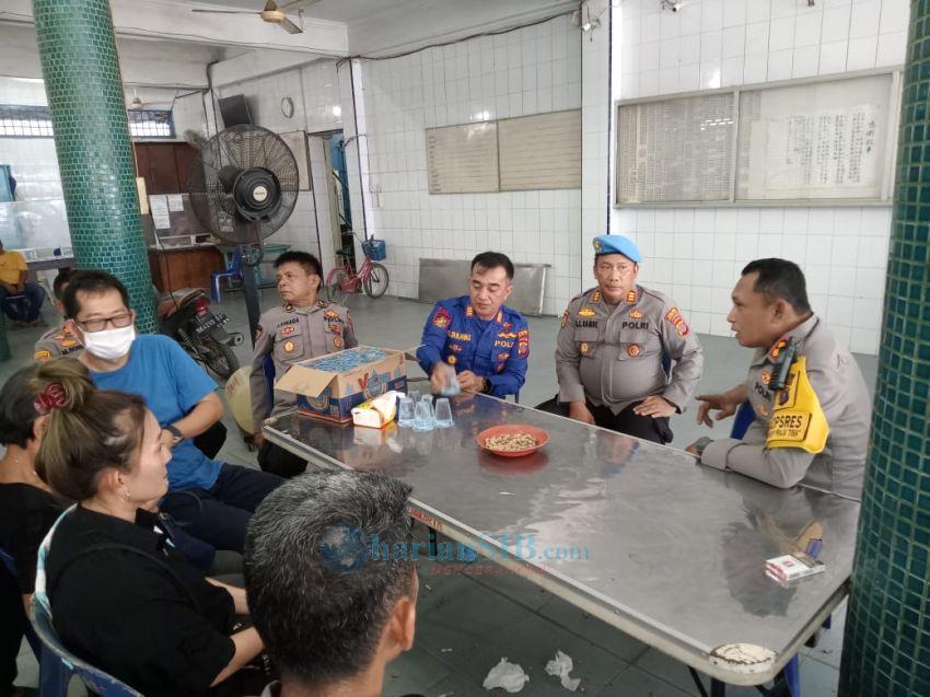 Kapolres Tanjungbalai Beri Penghiburan Kepada Keluarga Alm AKP Robinson Saragih