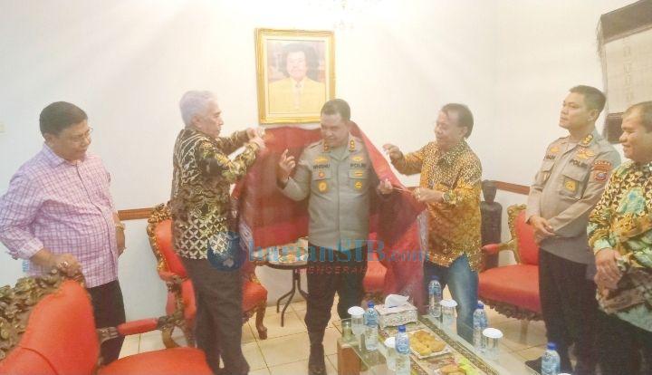 Bersilaturahmi ke Harian SIB, Kapoldasu: Setengahnya Saya Sudah Berdarah Batak