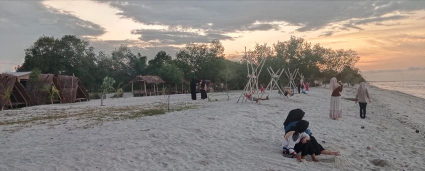 Pantai Baru Bagan Kuala di Sergai Diminati Pengunjung