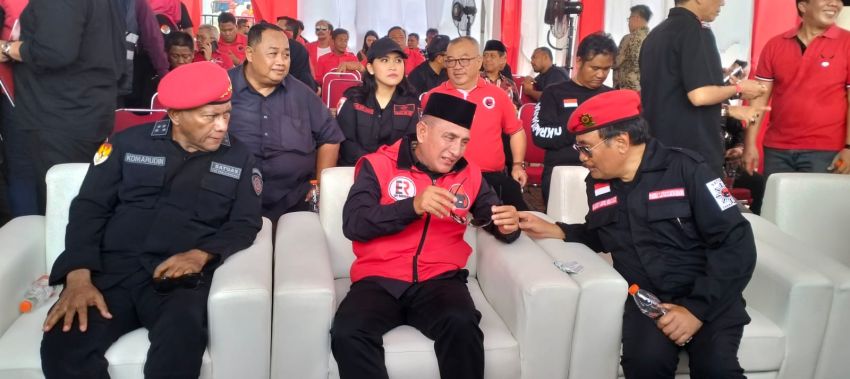 Edy Rahmayadi Komit Perjuangkan Demokrasi Bersama PDIP