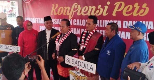 Paslon Hapendi- Gempar Daftar Ke KPU Padangsidimpuan