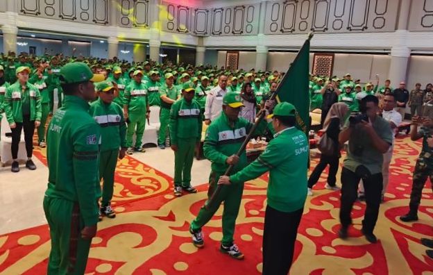 Lepas Kontingen Sumut ke PON XXI, Agus Fatoni Targetkan Masuk 5 Besar
