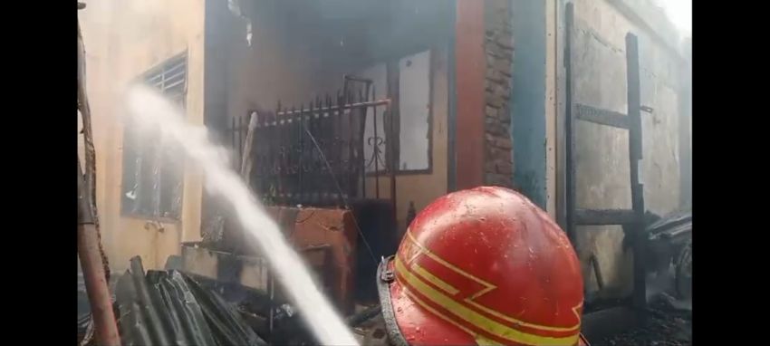 13 Rumah di Medan Barat Terbakar