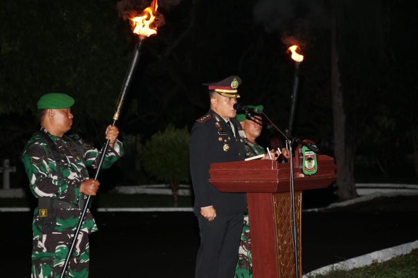 Kapolres Pematangsiantar Pimpin Upacara Kehormatan dan Renungan Suci di TMP