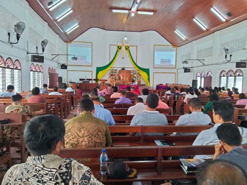 GBKP Klasis Menara Gelar Pembinaan Pertua/Diaken Periode 2024-2029 di Simpang Selayang Medan