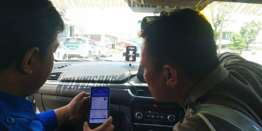 Siap Kawal Rombongan PON, Sat Lantas Polres Pematangsiantar Pasang Alat Mobil Patwal