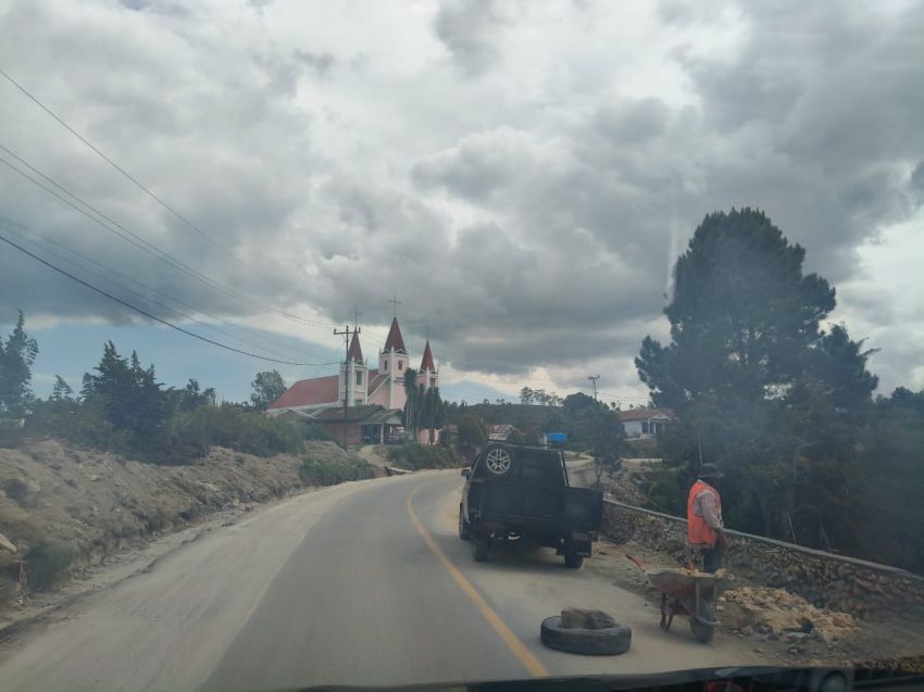 Perbaikan Jalan Doloksanggul - Pakkat Minim Keamanan dan Keselamatan Bagi Pengendara