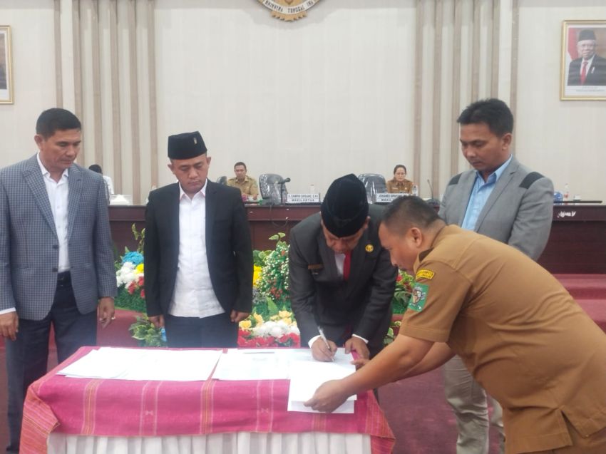 DPRD Simalungun Setujui R-APBD 2025 Rp 2,58 Triliun Lebih