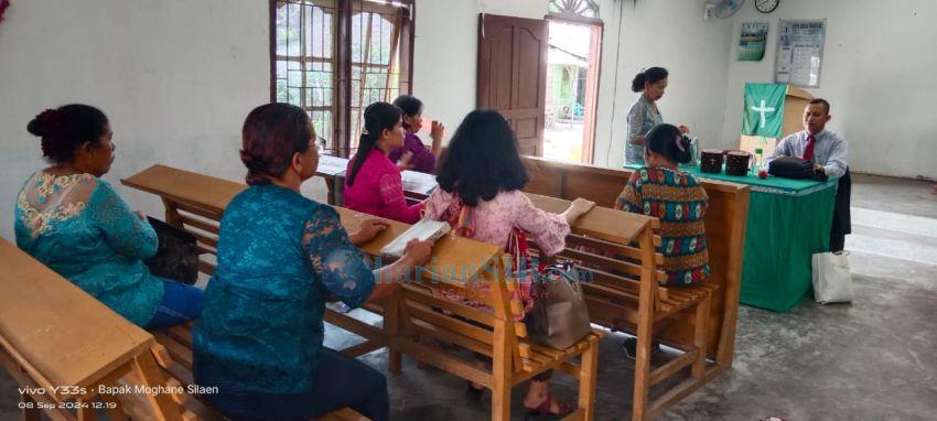GKPS Bogak Pangkal Gelar Pendalaman Alkitab bagi Seksi Inang