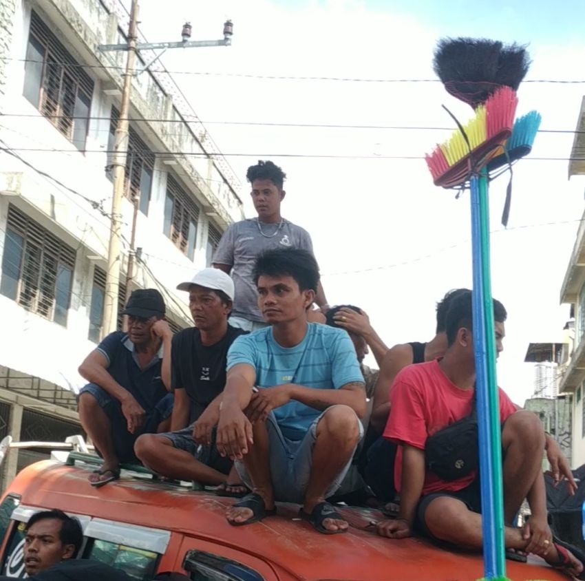 Jalan Merdeka Kota Pematangsiantar Nyaris Lumpuh, Puluhan Sopir Angkot Mogok Tidak Mau Dipindahkan