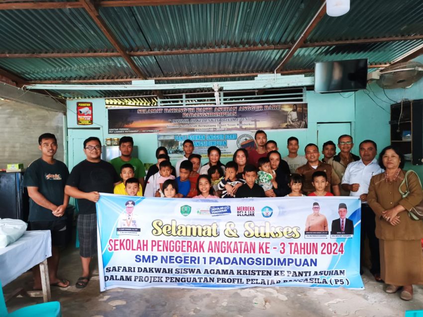 Osis SMP Negeri 1 Padangsidimpuan Adakan Safari Dakwah ke Panti Asuhan