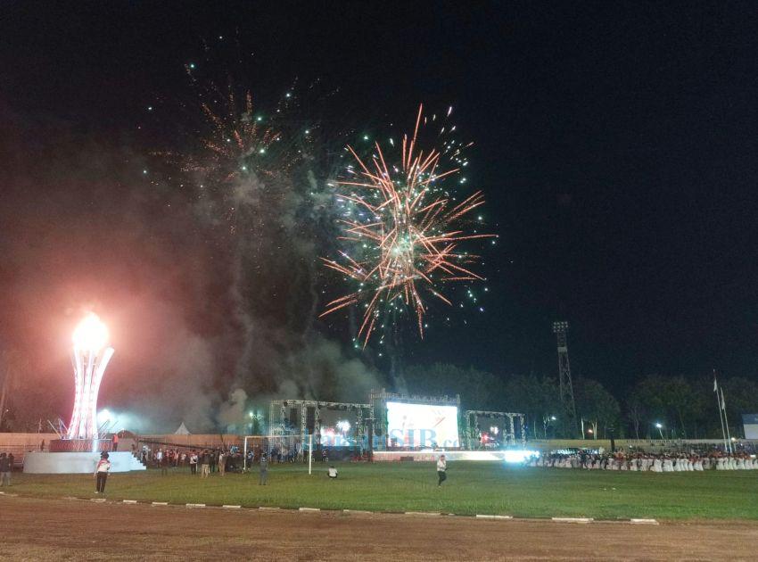 Penyalaan Api PON XXI Diikuti Kembang Api Meriahkan Pembukaan Secara On Air di Deliserdang