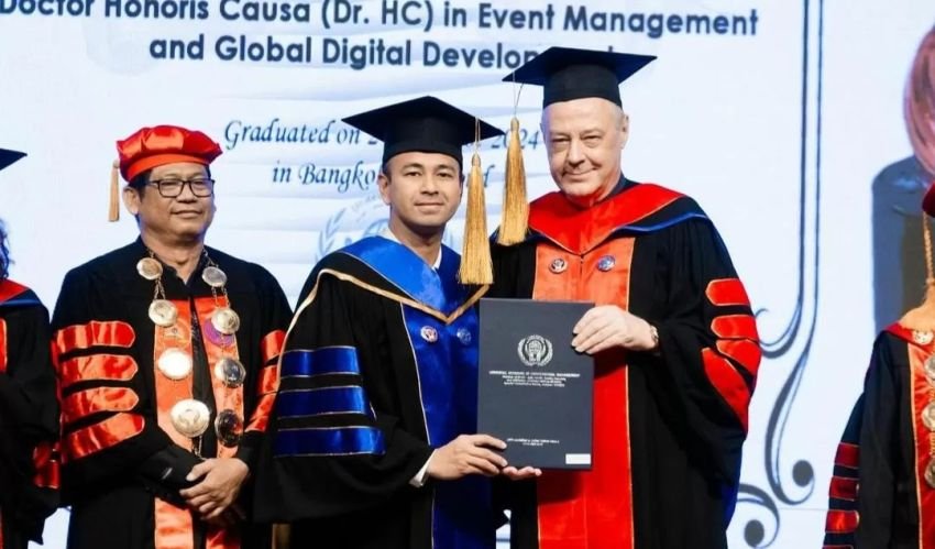 Raffi Ahmad Dapat Gelar Doktor Honoris Causa atas Kontribusinya di Industri Hiburan