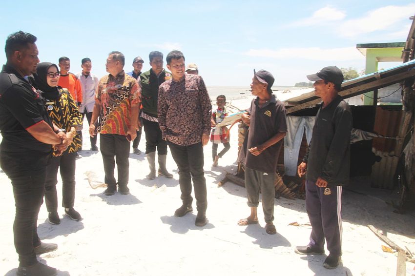 Wabup Sergai Tinjau Korban Banjir Rob di Desa Bagan Kuala