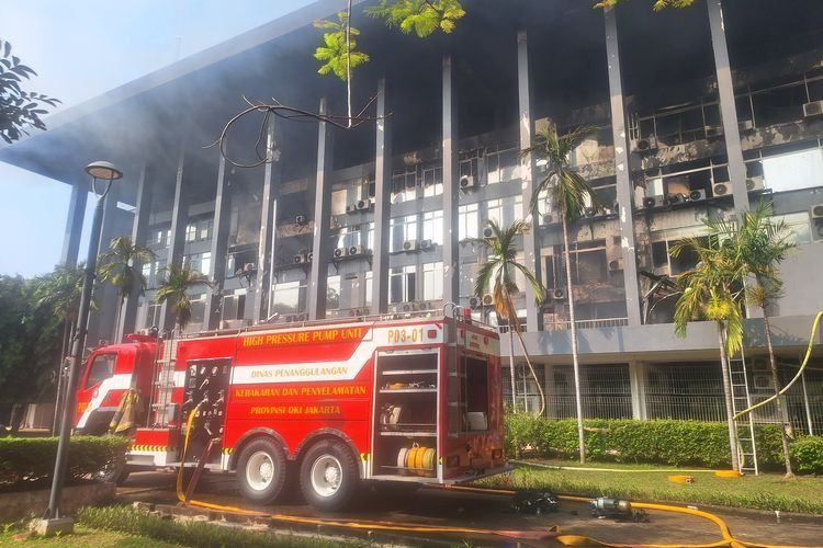 Gedung Bakamla Terbakar, Diduga Bermula dari Lantai 6 yang Sedang Renovasi