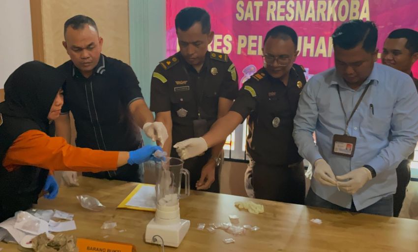 Polres Belawan Musnahkan Barang Bukti Sabu dan Ganja