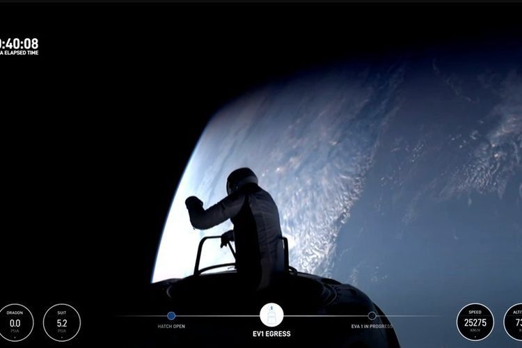 Gunakan Pesawat SpaceX, Jared Isaacman, Orang Kaya Dunia yang Pertama Kali Jalan di Ruang Angkasa