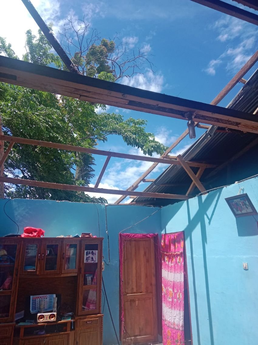 Dua Rumah Warga di Nagori Rawang Pardomuan Nauli Rusak Diterjang Anging Puting Beliung