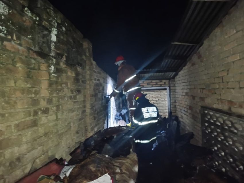 Rumah Milik Lansia di Tebingtinggi Hangus Terbakar