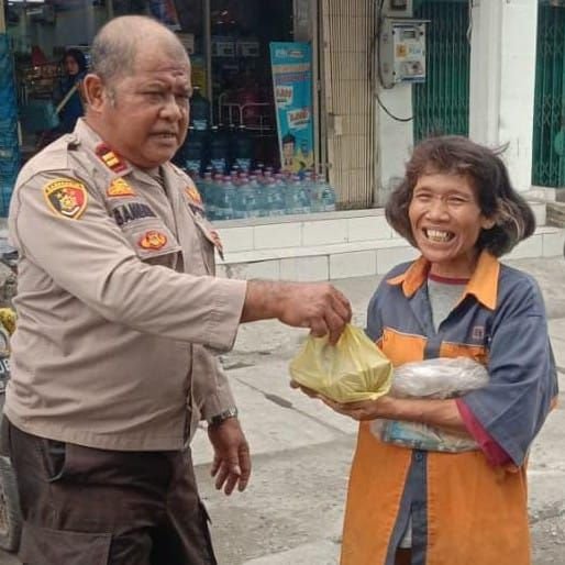 Polsek Belawan Gelar Jumat Berbagi kepada Warga Kurang Mampu