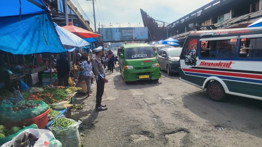 Pasca Kebakaran Pasar Horas, Personel Polres Pematangsiantar Intensifkan Pengaturan Lalulintas