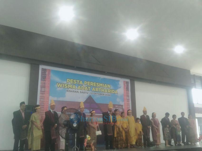 Diresmikan, Putra Parsambilan Miliki Wisma Adat Artharida Termegah di Asahan