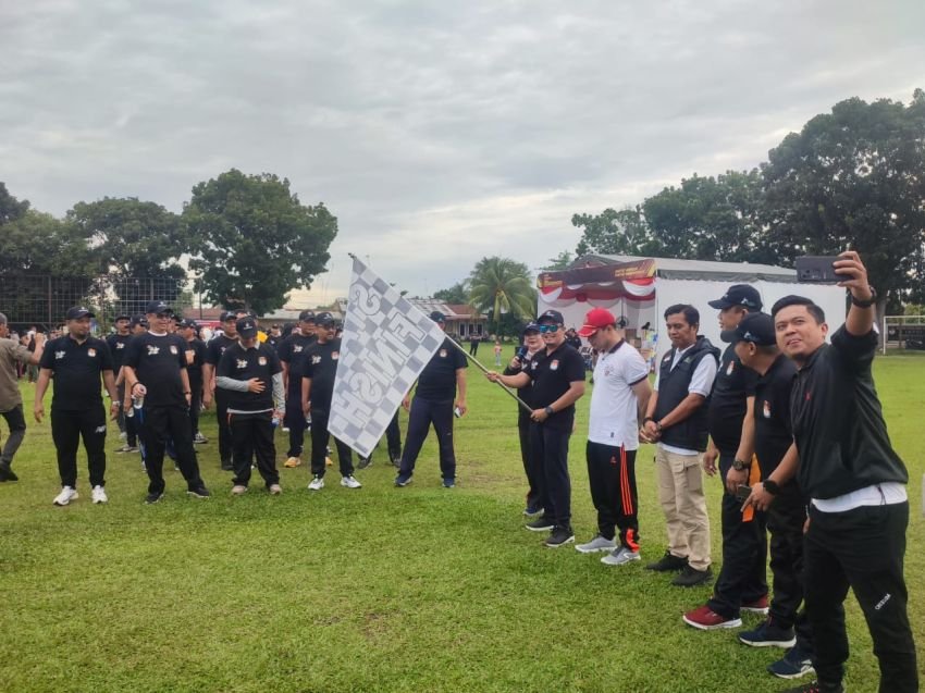 KPU Gelar Gerak Jalan Sehat Bersama Paslon Bupati dan Wakil Bupati Batubara