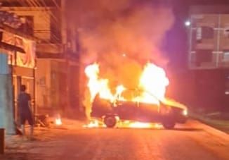 Mobil Terbakar di Aekkanopan