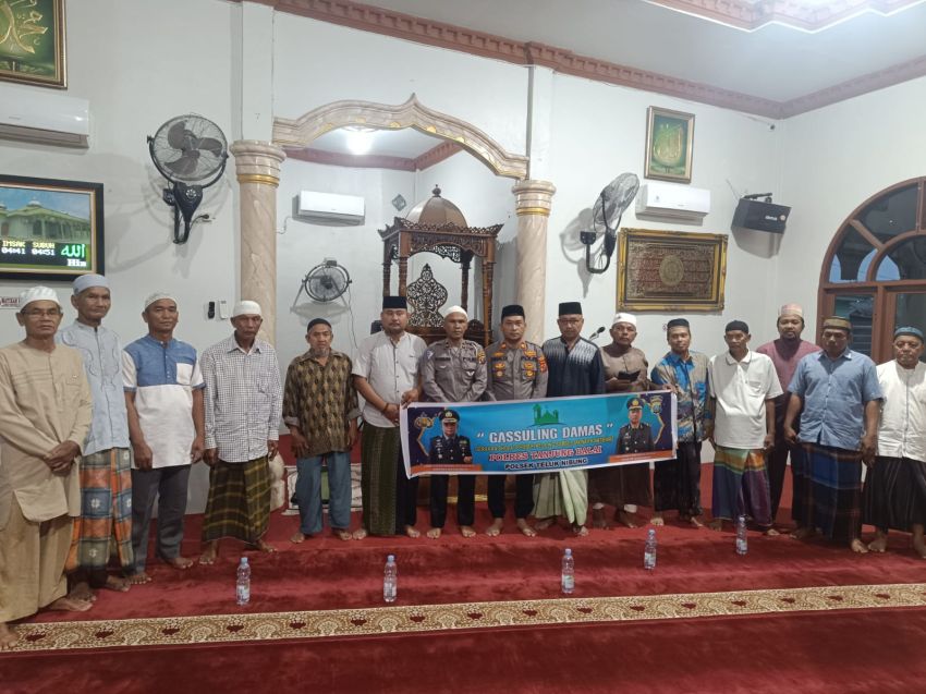 Kapolsek Teluk Nibung Pimpin Kegiatan Gassuling Damas di Masjid Nurul Amin