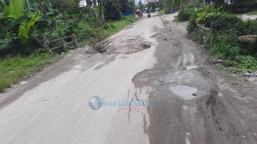 Jembatan Berlubang di Desa Nagur Sergai Ancam Keselamatan Pengendara