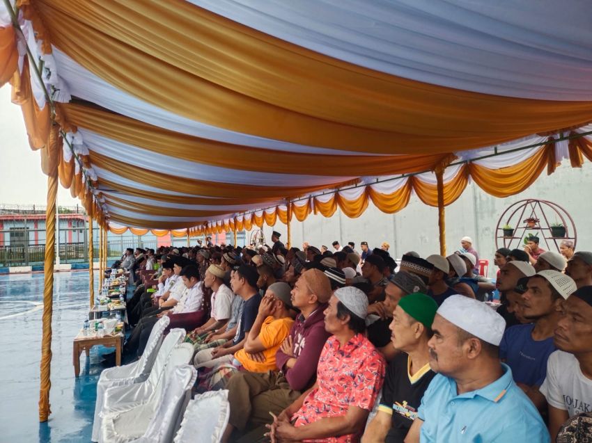 Al Ustadz Anugrah Cahyadi Ajak WBP Lapas Narkotika Kelas IIA Perbaiki Diri