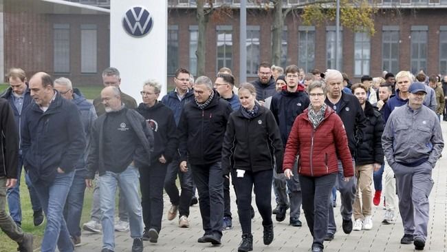 Volkswagen Tutup 3 Pabrik, Puluhan Ribu Karyawan di PHK