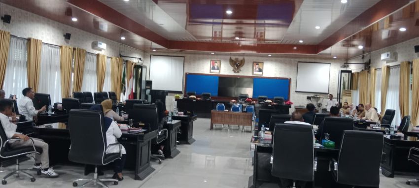 Rapat Tanpa Dihadiri BKPSDM, DPRD Tebingtinggi Berdebat Masalah Surat