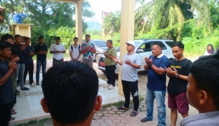 Pjs Bupati Labuhanbatu Lepas Tim Poslab Suratin U-17 Lawan PSSA Asahan