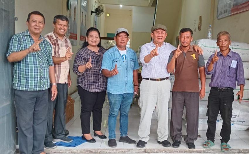 Semarakkan Kampanye Akbar Bobby-Surya, Sahabat Maruarar dan RE Nainggolan Bagi-bagi Kacamata Gratis