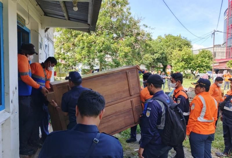 PT KAI Sumut Tertibkan Bangunan Rumah Perusahan DW 3 di Stasiun Siantar